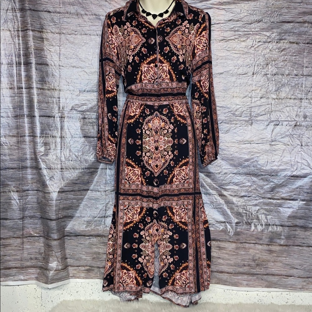Avenue Long Sleeve Button Down Paisley Print Dress With Pockets - Picture 1 of 8